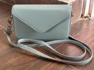 Chic Crossbody Bag