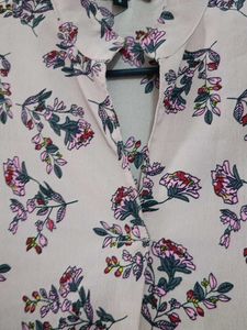 Women’s Floral Print Long Sleeve Casual Top – Ligh