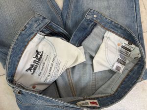 LEVIS 514 BLUE STRAIGHT FIT JEANS 32