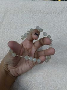 Bracelet beaded grey