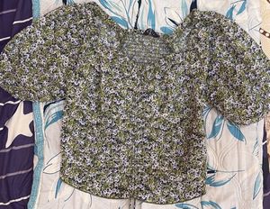 Floral Puff Sleeve Top