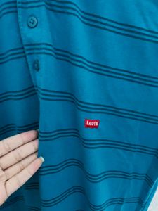 XL Levi&#39;s T-shirt For Men
