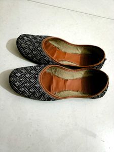 Thread Work Jutti