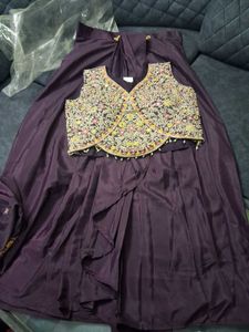 Embroidered Kurta Set L Size