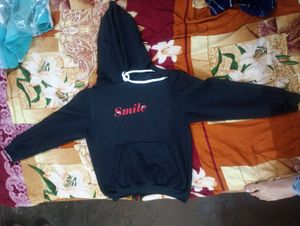 Smile Hoodie - Trendy &amp; Comfy
