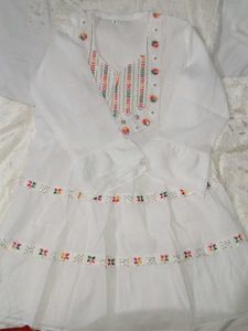 White Embroidered Mini Kurta