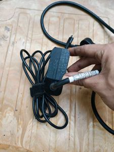 HP 65W Charges Type C