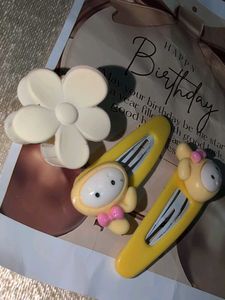 Cute cream colour Clip 💌