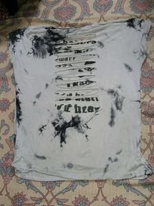 Light Grey Top With Ripped Pattern And Print