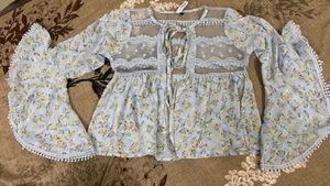 Floral  Top With Shrug