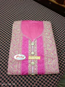 Unstitched Suits With Duppta