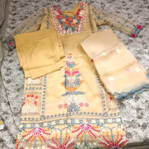 Embroidered Pakistani Suit