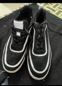 Stylish Black Sneakers