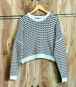 Patterned Knit Sweater size-44