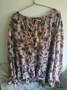 💙 Beautiful Top By Jessica Simpson 💙