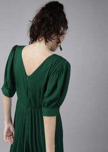 Elegant Green Pleated Dress