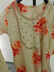 Floral Kurta Dupatta Set.