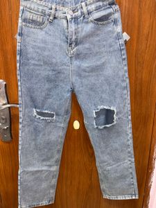 URBANIC Ribbed Straight Fit Jeans