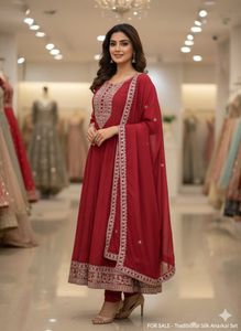 unused Beautiful high quality 3 piece suit ❣️