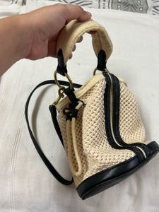 Crossbody bag