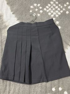 Pleated Gray Skort