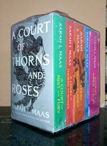 A Court of Thorns and Roses Box Set