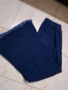 FLARED JEANS FOR WOMEN
