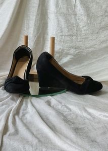 Black Platform Heels👠