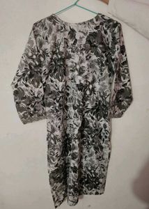 Colorful Women's Kurtas - Great Deal!