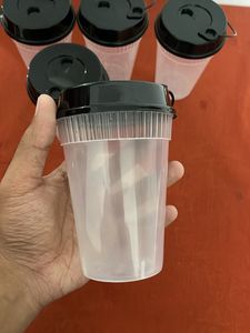 Parcel Containers 5 Cups And 1 Small Container