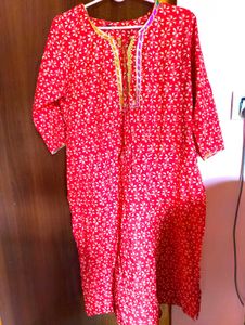 Beautiful elegant Red Straight Cotton Kurti