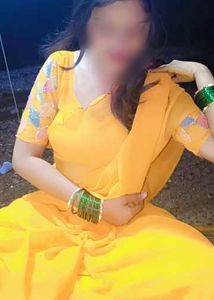 Elegant mustard Yellow Saree with ready blouse