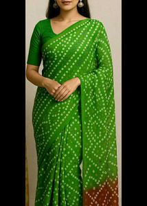 green bhandej print saree☘️