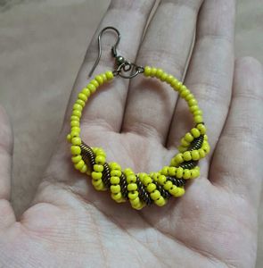 Sunshine Twist Hoops