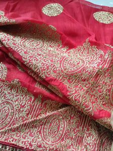 Beautiful Red Saree... Navratri Sale