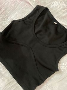 sale !!!black crop top