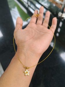 Flower Pendant Necklace