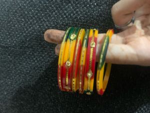 Colorful Lac Bangles