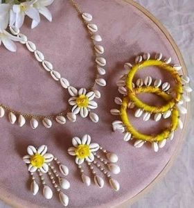 Haldi &amp; Engedment Jwellery Set....