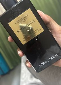 Victoria’s Secret Bombshell Oud Body Mist