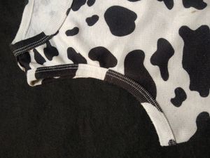 🥳Flate Sell 🥳Shein Cow Print Crop Top