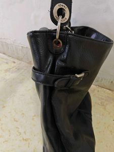 Tommy Hilfiger Bucket Bag