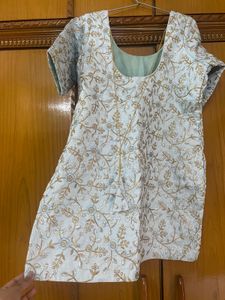 Elegant Embroidered Kurta