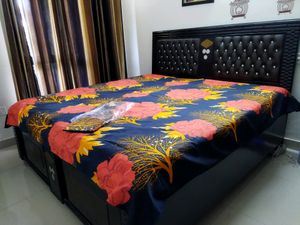 Brand New Bed Sheet Multicolour Price Drop 1k To 8