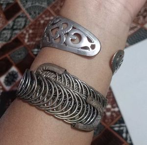 COMBO OF HANDCUFFS (Silver/Oxidised)