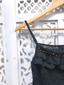 Chic Noir Lace Cami