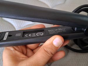 IKONIC SIMPLY STRAIGHT STRAIGHTNER