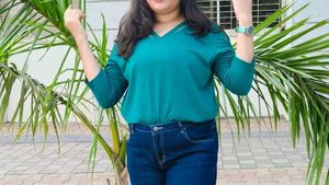 Roadster Tshirt Top