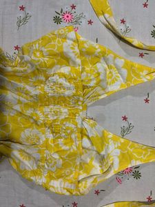 Floral Yellow Sundress💛🫧🌷. / fixed price👌🏻✨