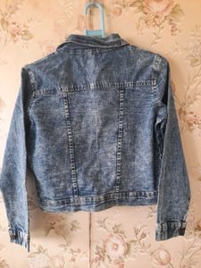 Denim Jacket - Stylish &amp; Trendy